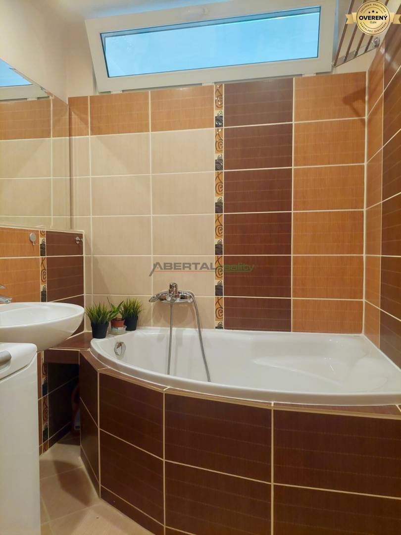 Rent Two bedroom apartment, Two bedroom apartment, Topoľčianska, Brati