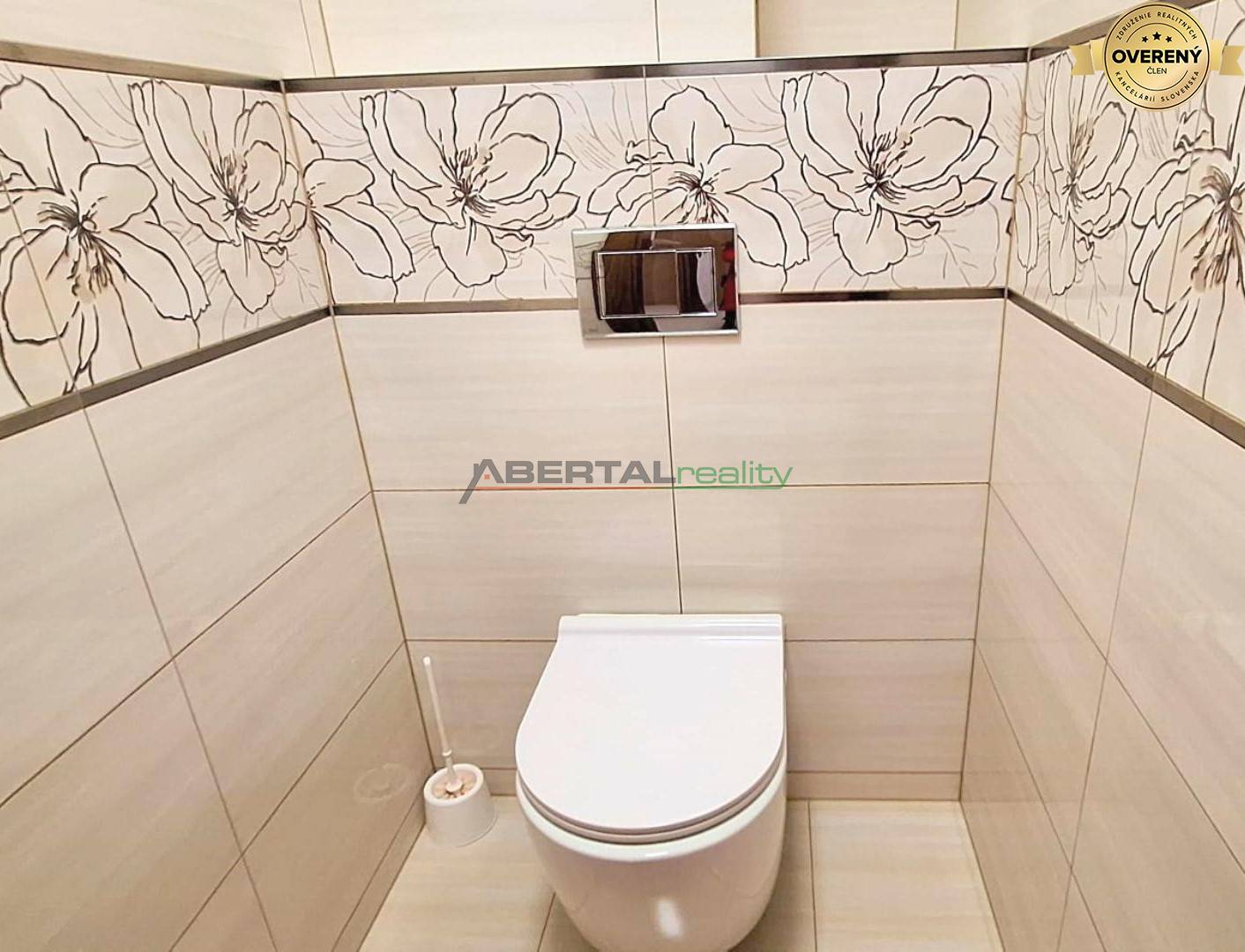 Sale Three bedroom apartment, Three bedroom apartment, Svätej rodiny,