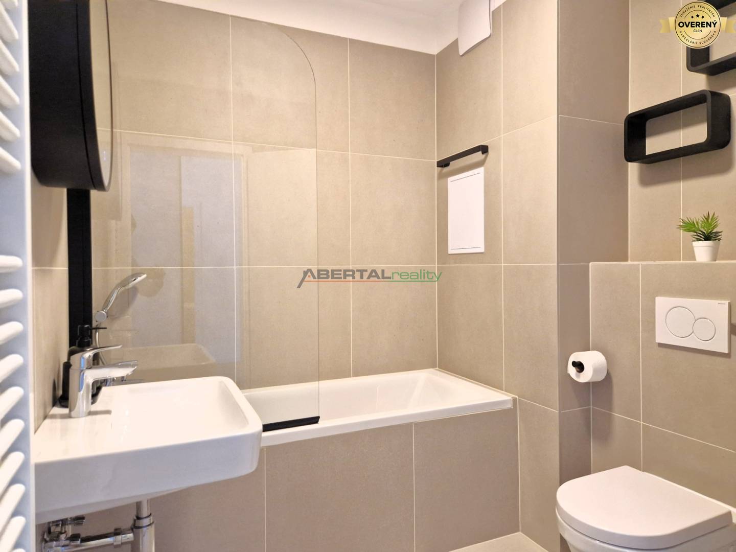 Rent One bedroom apartment, One bedroom apartment, Broskyňová, Senec,