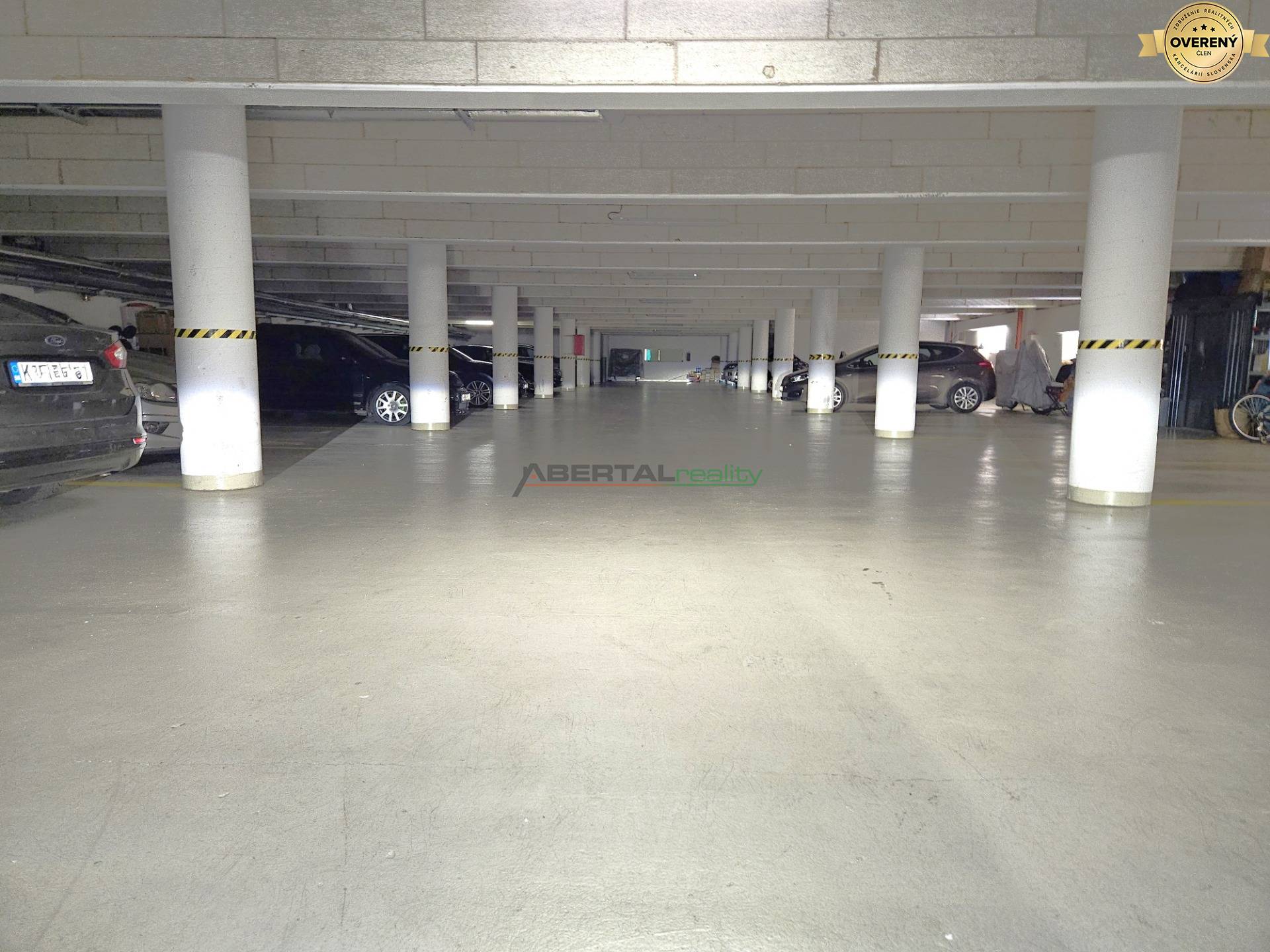 Sale Three bedroom apartment, Three bedroom apartment, Svätej rodiny,