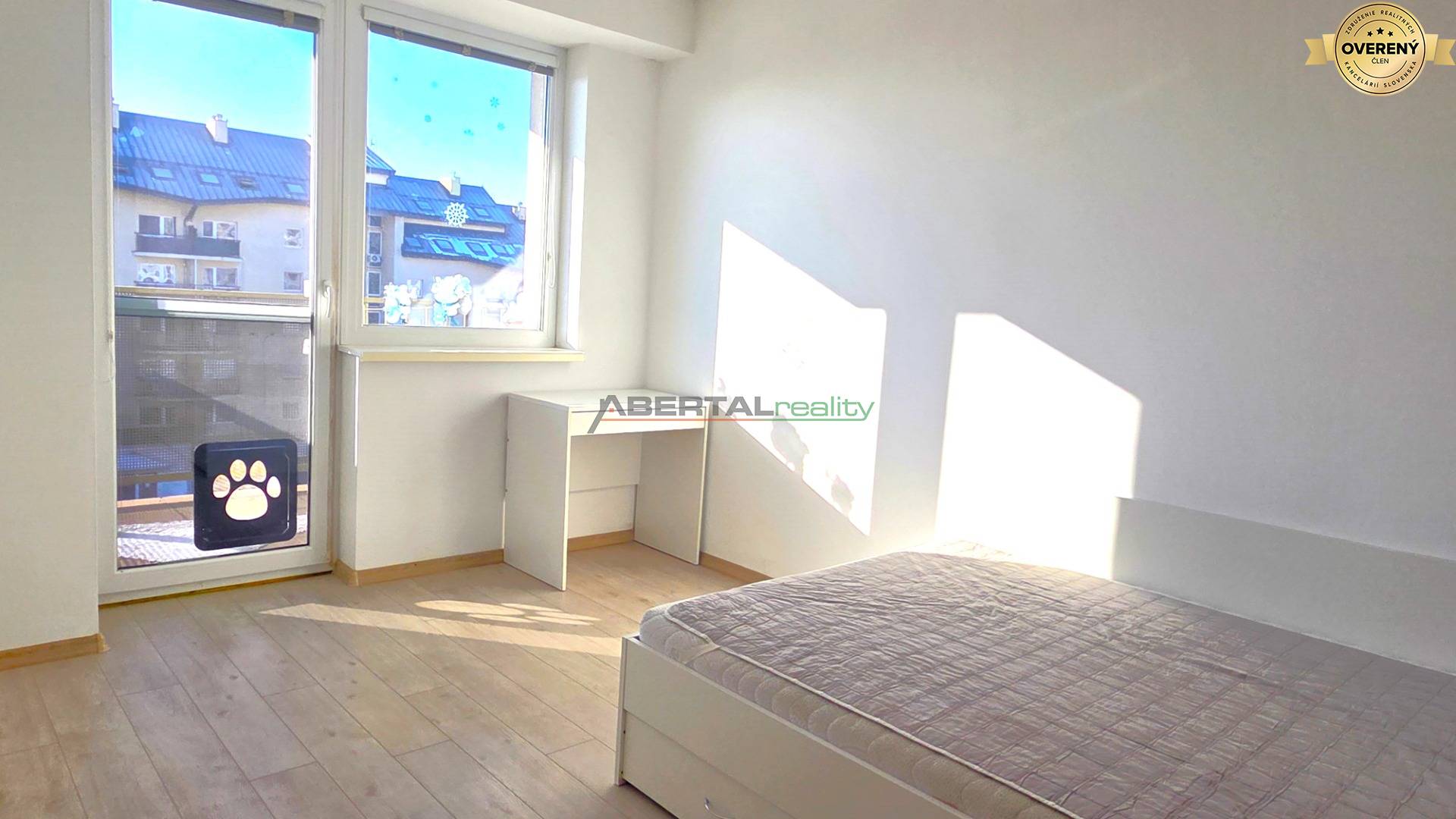 Sale Three bedroom apartment, Three bedroom apartment, Svätej rodiny,