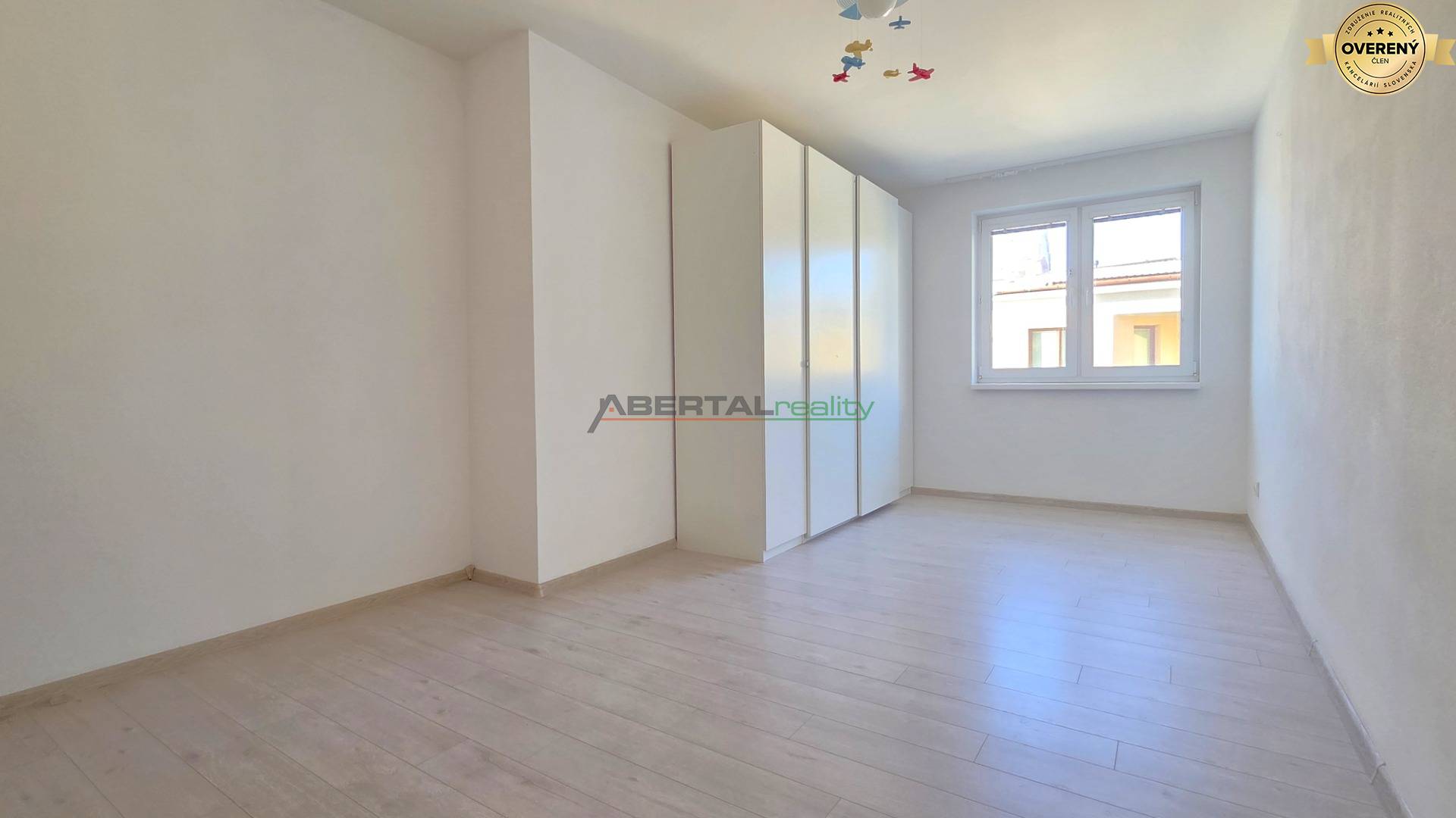 Sale Three bedroom apartment, Three bedroom apartment, Svätej rodiny,