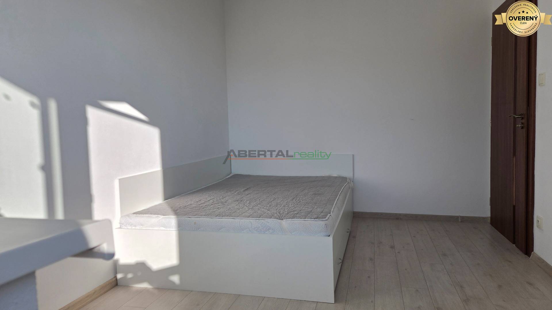 Sale Three bedroom apartment, Three bedroom apartment, Svätej rodiny,