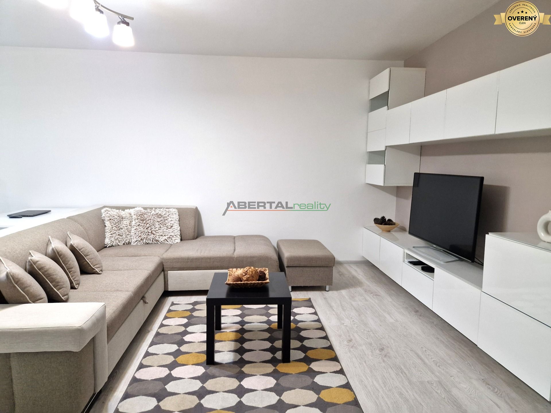 Rent Two bedroom apartment, Two bedroom apartment, Hrachová, Bratislav
