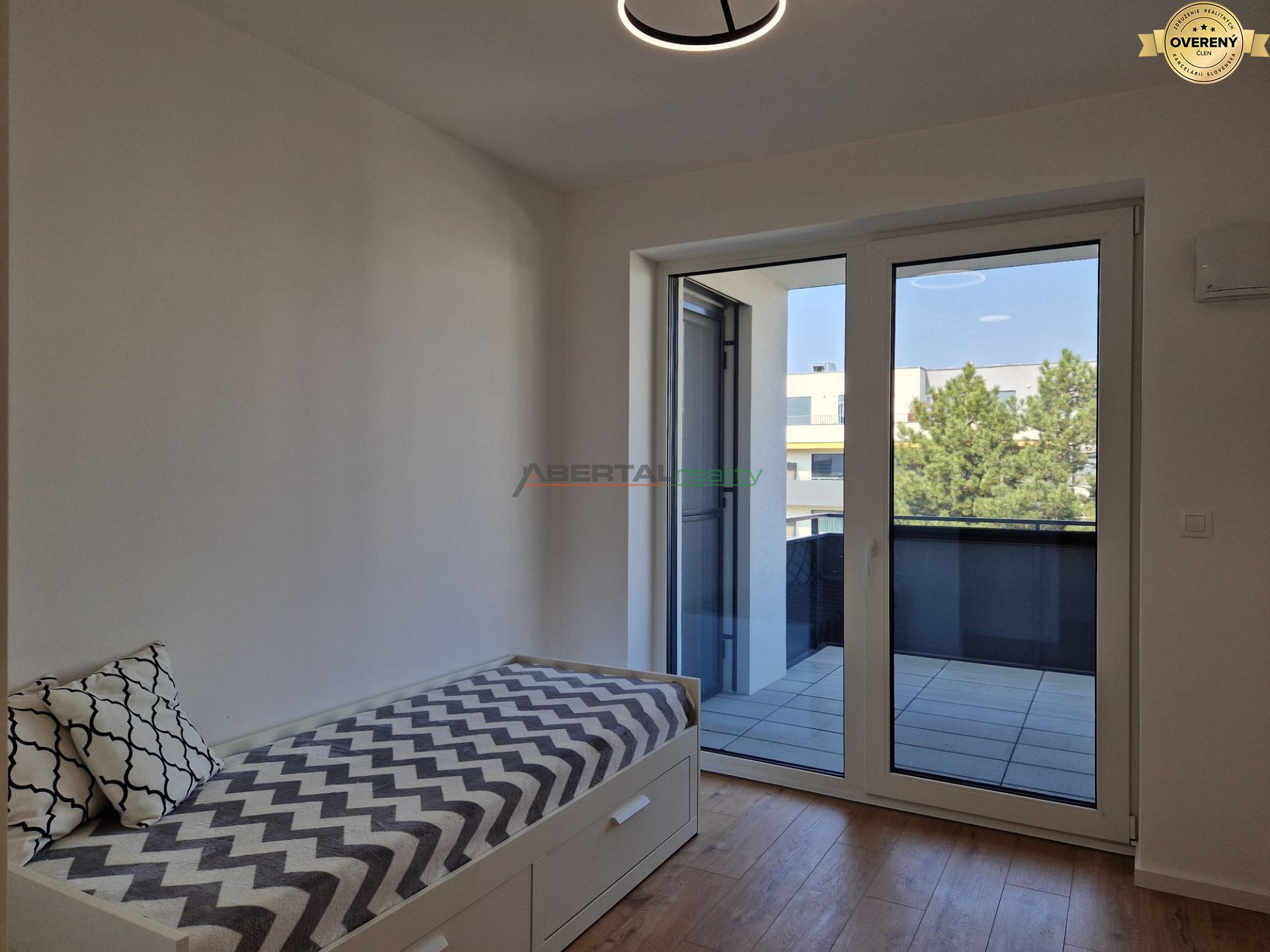 Rent Two bedroom apartment, Two bedroom apartment, Broskyňová, Senec,