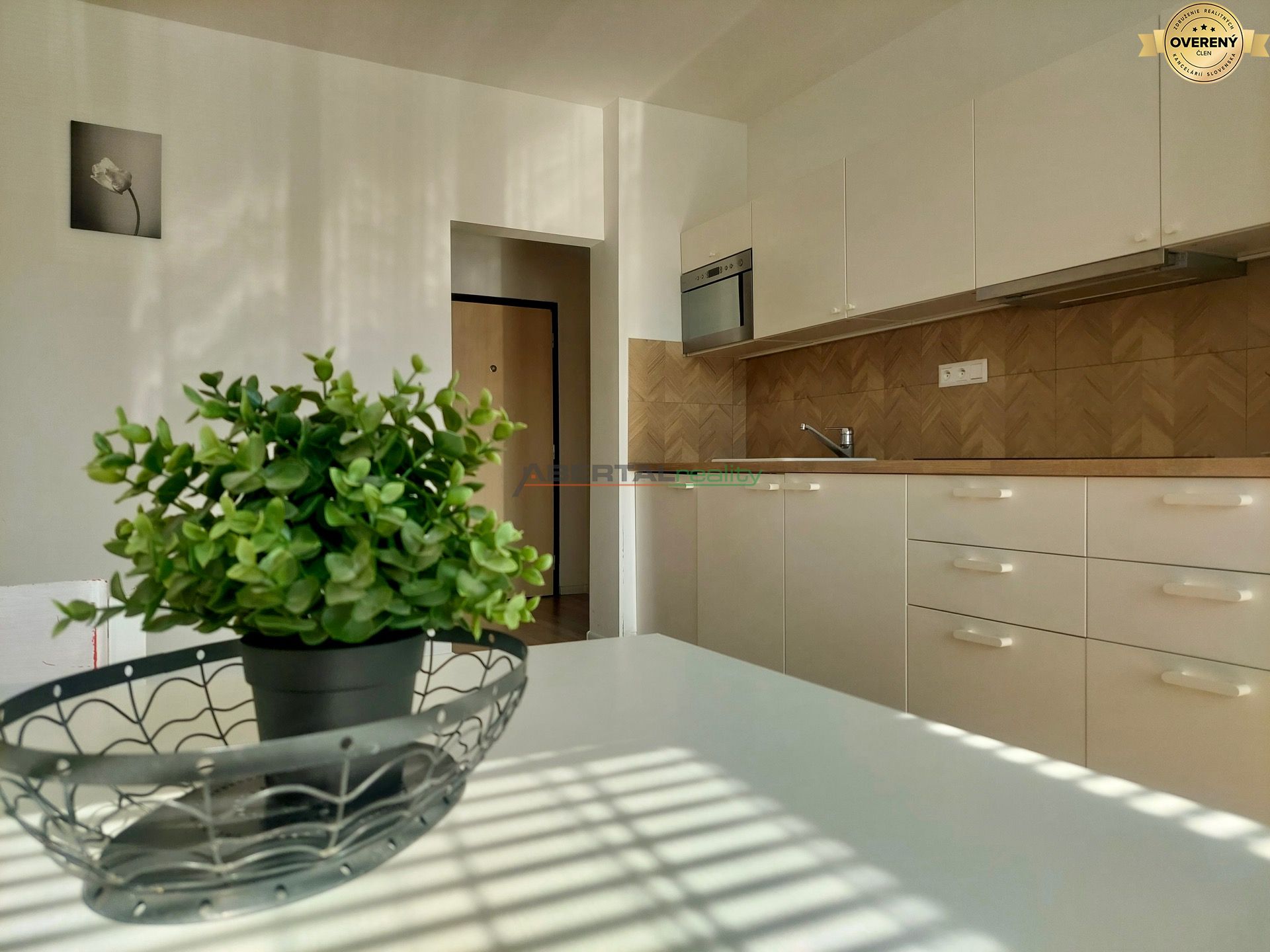 Rent One bedroom apartment, One bedroom apartment, Hlaváčikova, Bratis