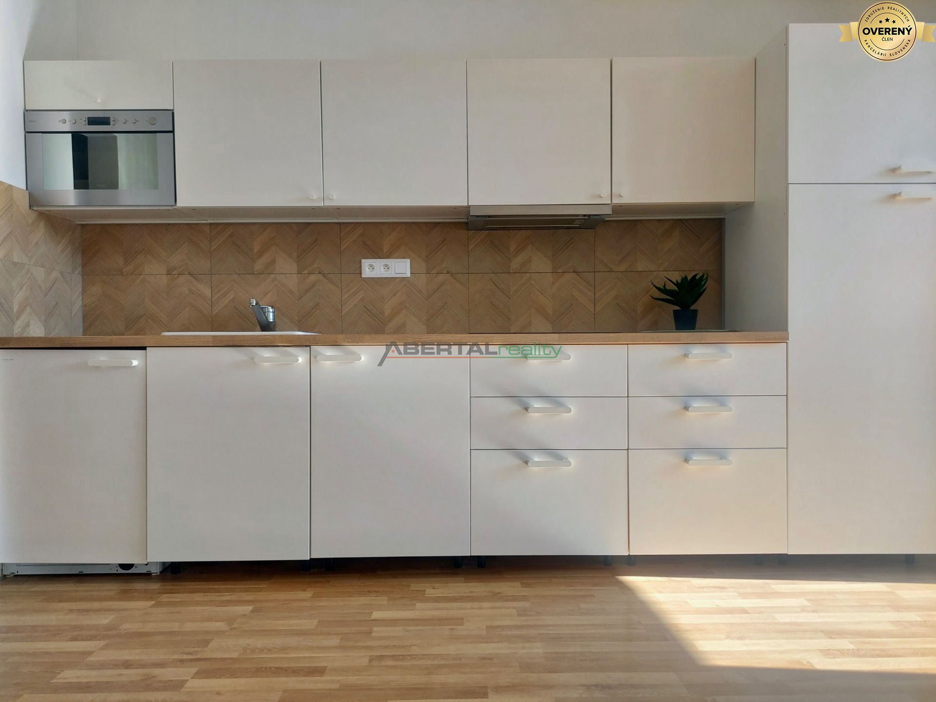 Rent One bedroom apartment, One bedroom apartment, Hlaváčikova, Bratis