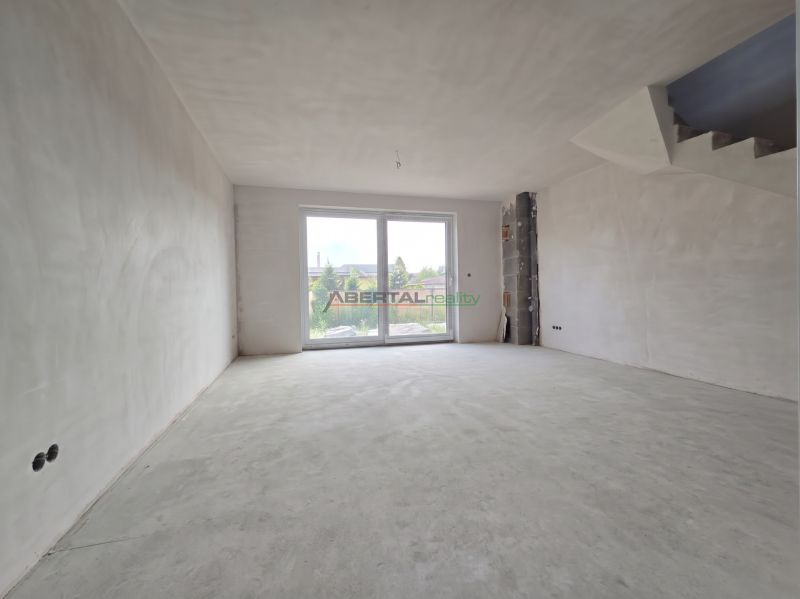 Sale Three bedroom apartment, Three bedroom apartment, Triblavinská, S