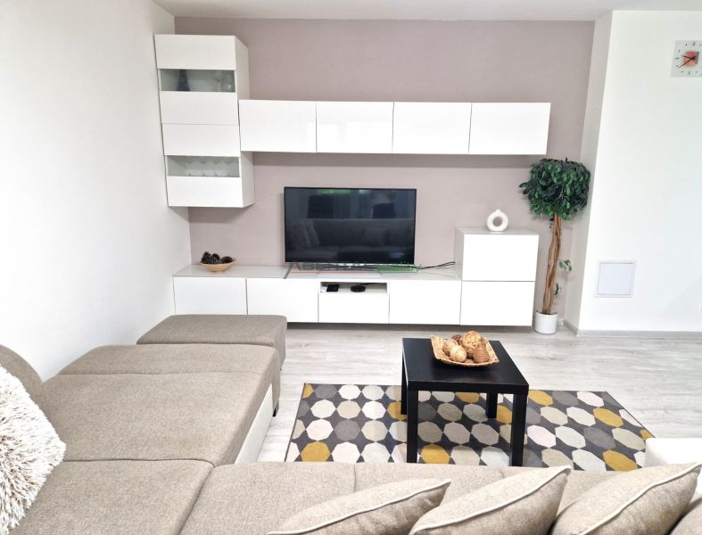 Rent Two bedroom apartment, Two bedroom apartment, Hrachová, Bratislav