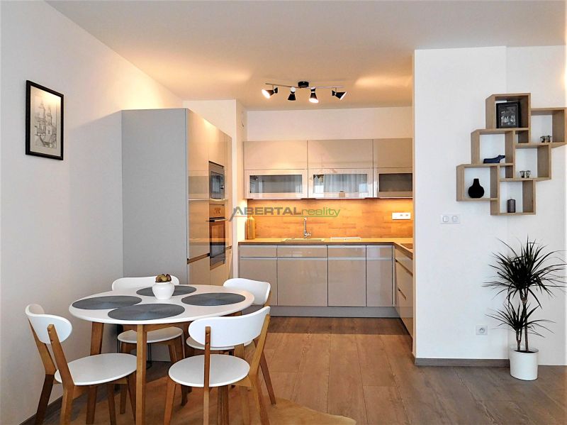 Rent One bedroom apartment, One bedroom apartment, Blumentálska, Brati